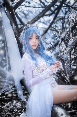 史上穿的最少的雪精灵！美到丧心病狂！-萌图百科