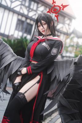 《蔚蓝档案》羽川莲见cosplay-萌图百科