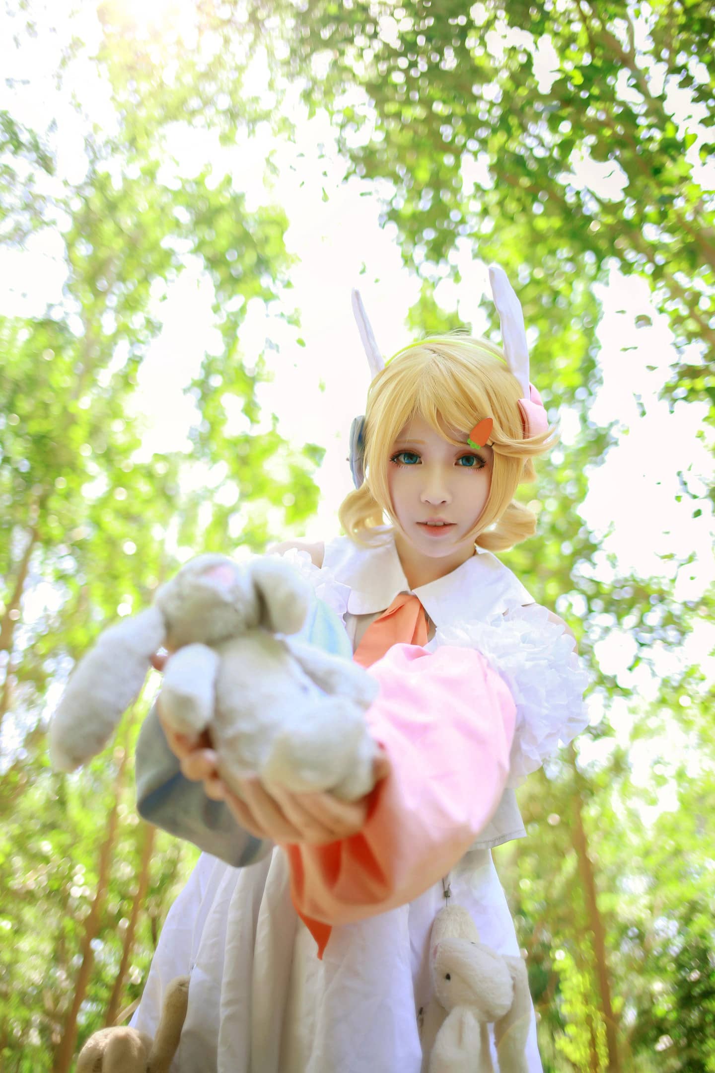 镜音铃森林与兔子cosplay-萌图百科