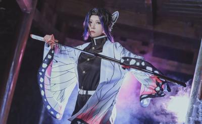 《鬼灭之刃》蝴蝶忍cosplay-萌图百科