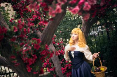 睡美人爱罗拉公主Cosplay-萌图百科