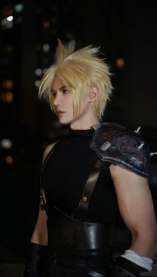 最终幻想7 克劳德cosplay-萌图百科