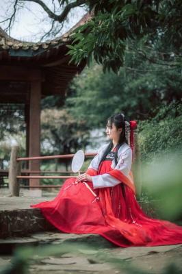 汉服写真 儒裙-萌图百科