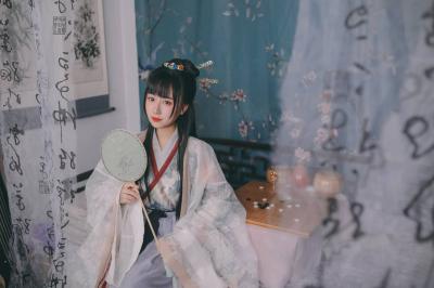 汉服 闲厅对弈-萌图百科