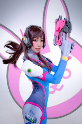 TYA事务所守望先锋 Dva Cosplay-萌图百科