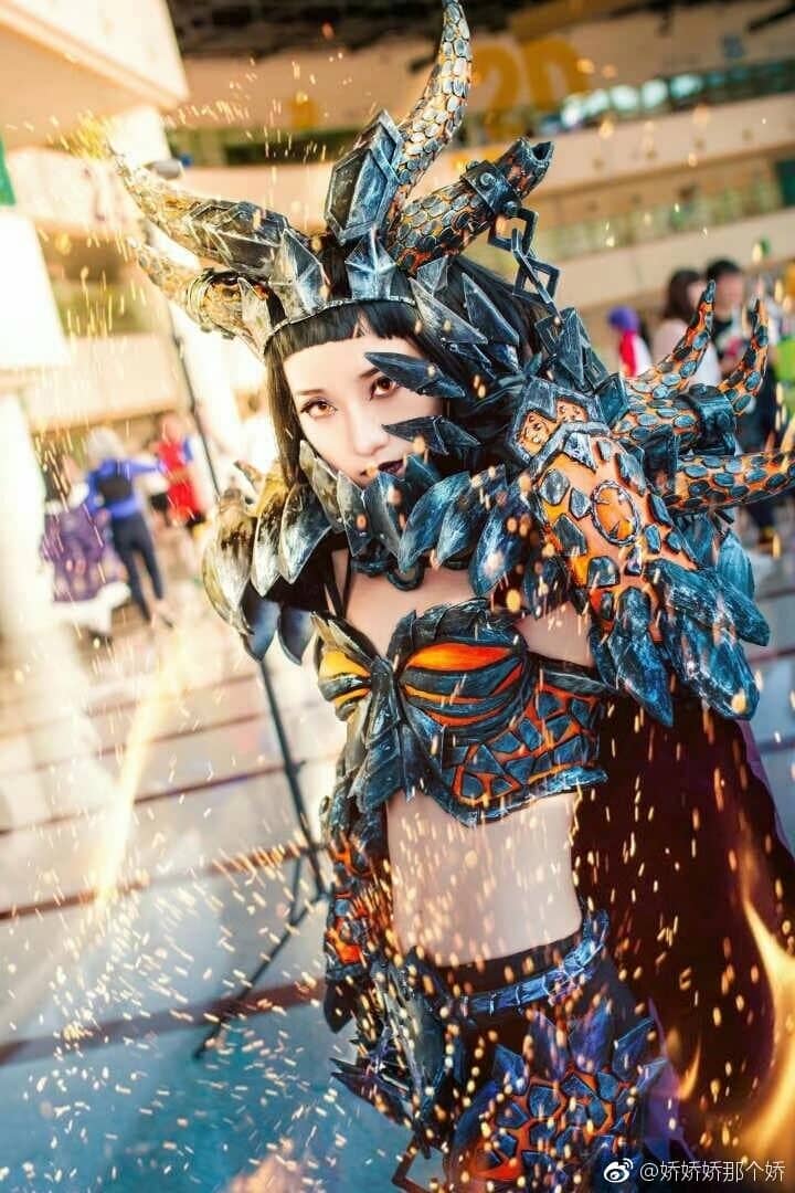 魔兽世界  死亡之翼女体-萌图百科