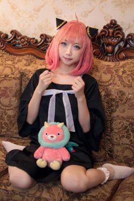 《间谍过家家》阿尼亚cosplay-萌图百科