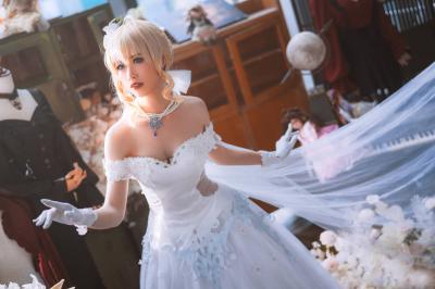 《fate》saber阿瓦隆cosplay-萌图百科