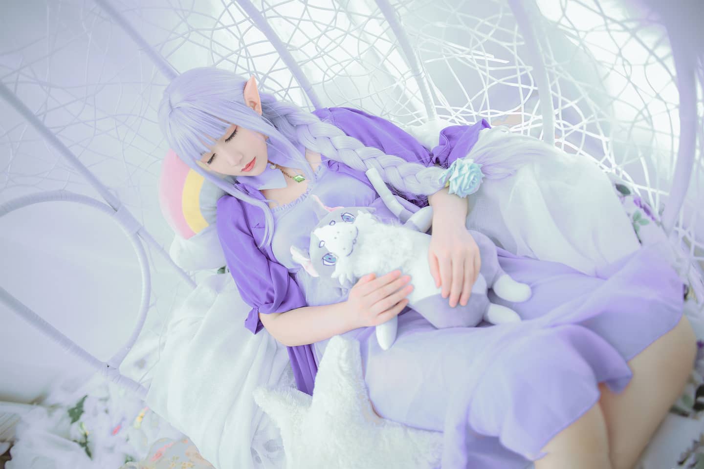 《re:从零开始的异世界生活》爱蜜莉雅cosplay-萌图百科