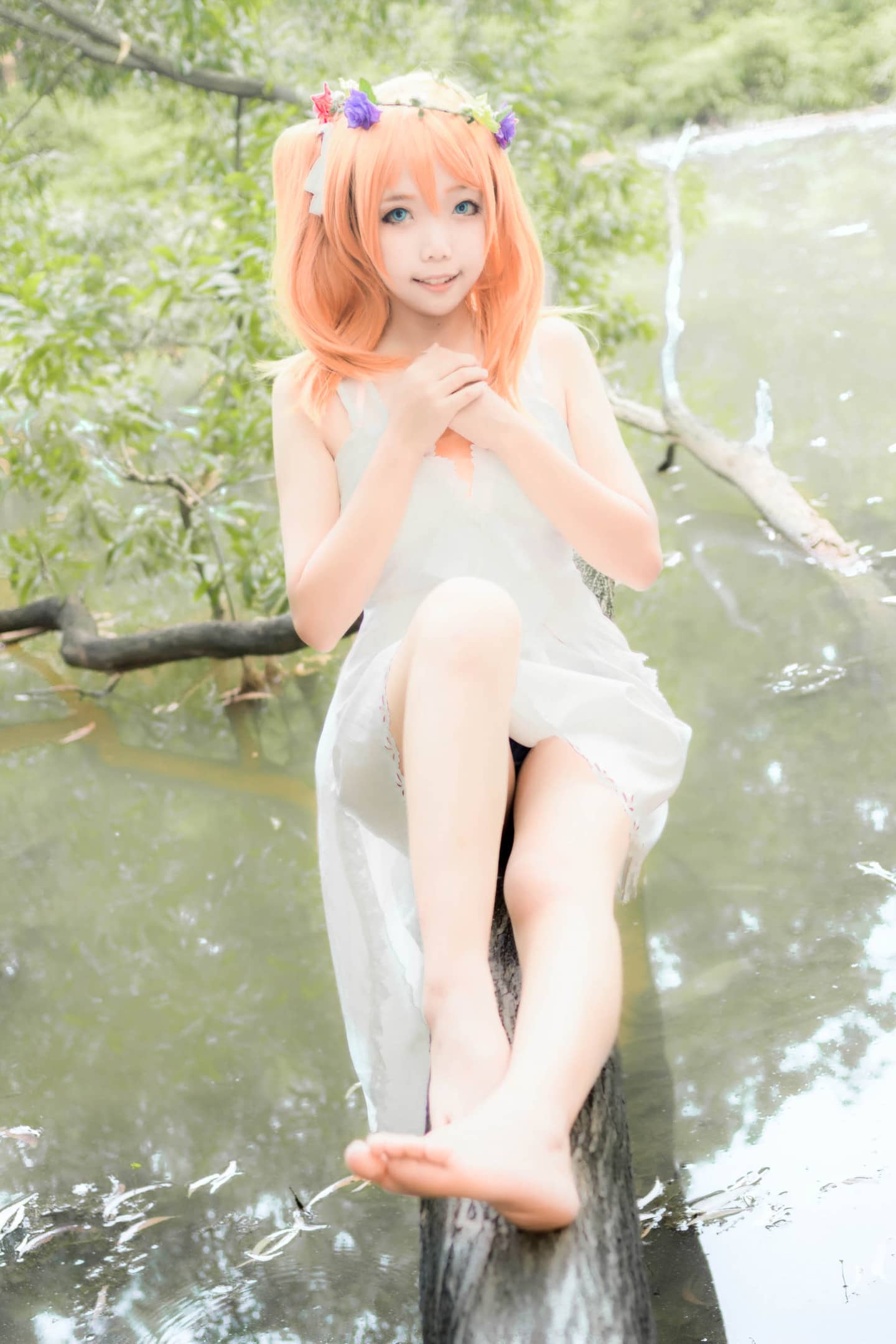 lovelive高坂穗乃果cosplay，森林里野炊，是不是很开心呢？-萌图百科